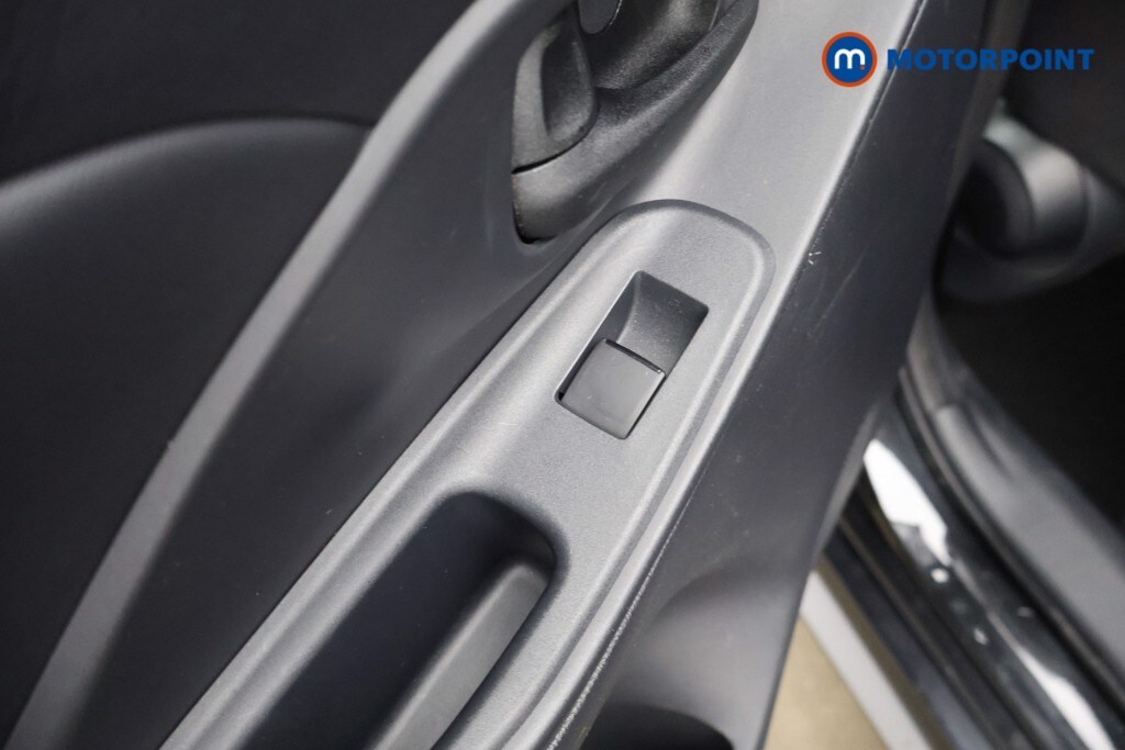 Used Toyota Yaris 2022 for sale - 78026640: Photo 35