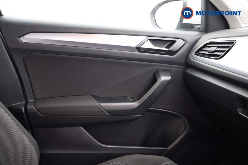 Used Volkswagen T-Roc 2023 for sale - 78028841: Photo 24