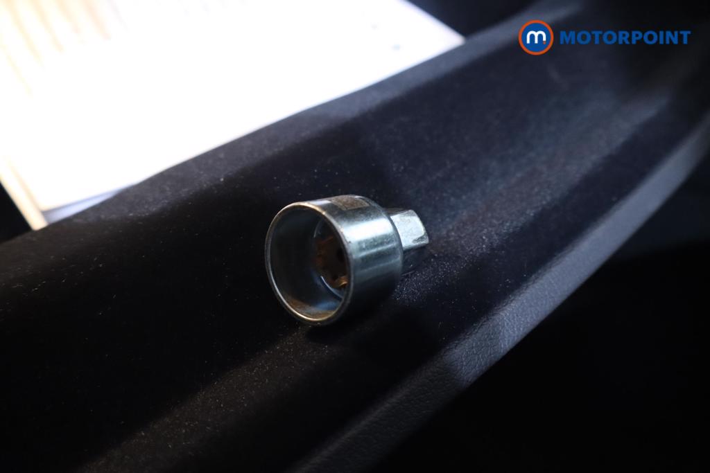 Used BMW 5 Series 2022 for sale - 77018892: Photo 22