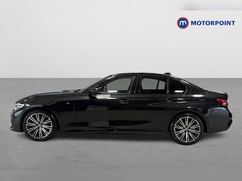 Used BMW 3 Series 2021 for sale - 76131732: Photo