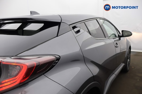Used Toyota C-HR 2019 for sale - 76279083: Photo 33