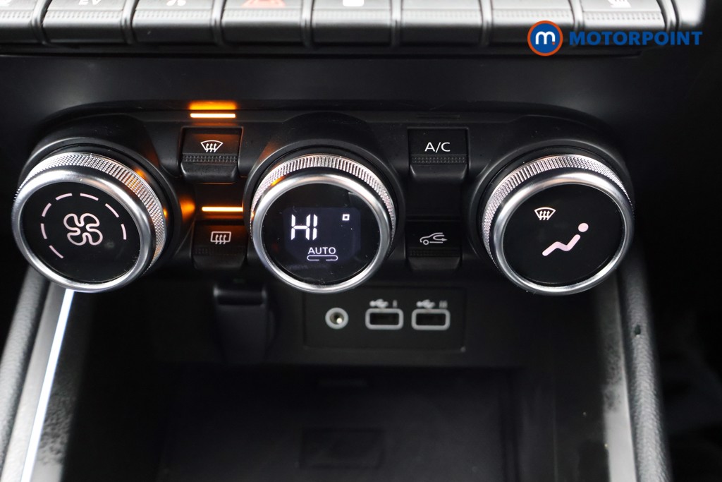 Used Renault Clio 2024 for sale - 76718342: Photo 17