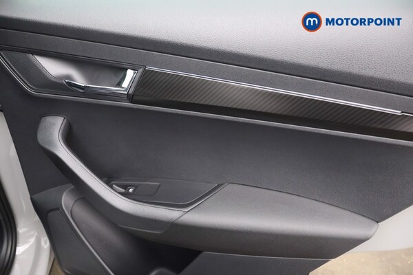 Used Skoda Karoq 2025 for sale - 76287616: Photo 32