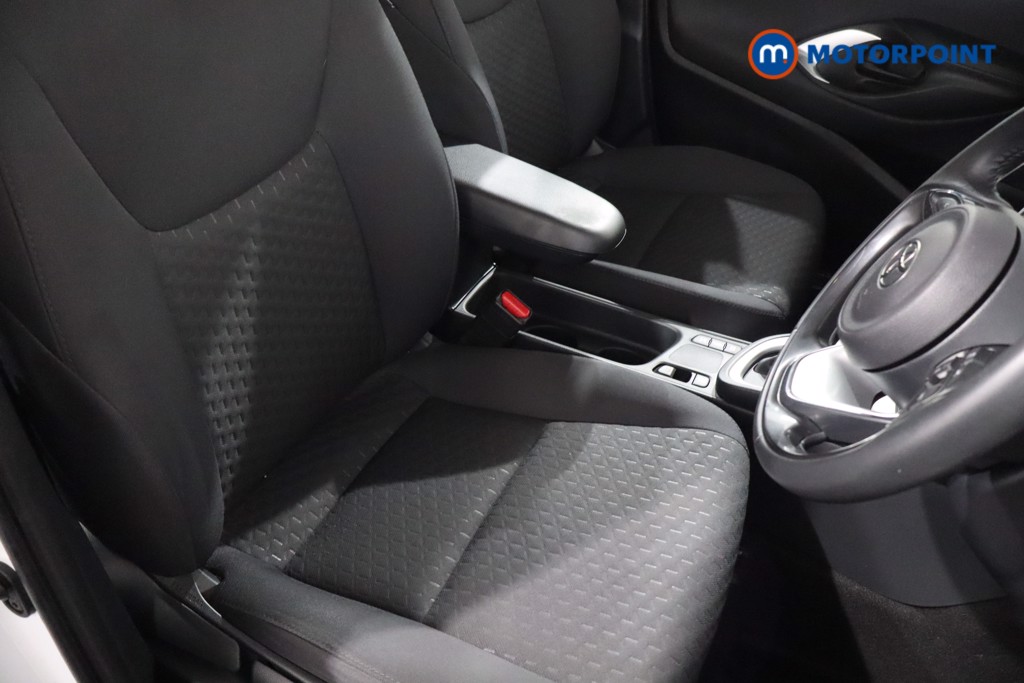 Used Toyota Yaris Cross 2024 for sale - 76508509: Photo 32