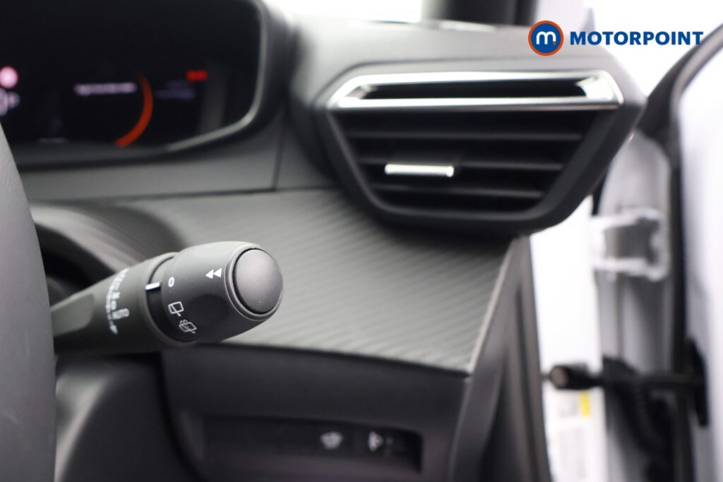 Used Peugeot 2008 2025 for sale - 77800160: Photo 13