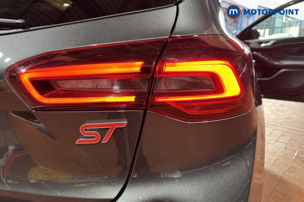 Used Ford Focus 2023 for sale - 76972177: Photo 32