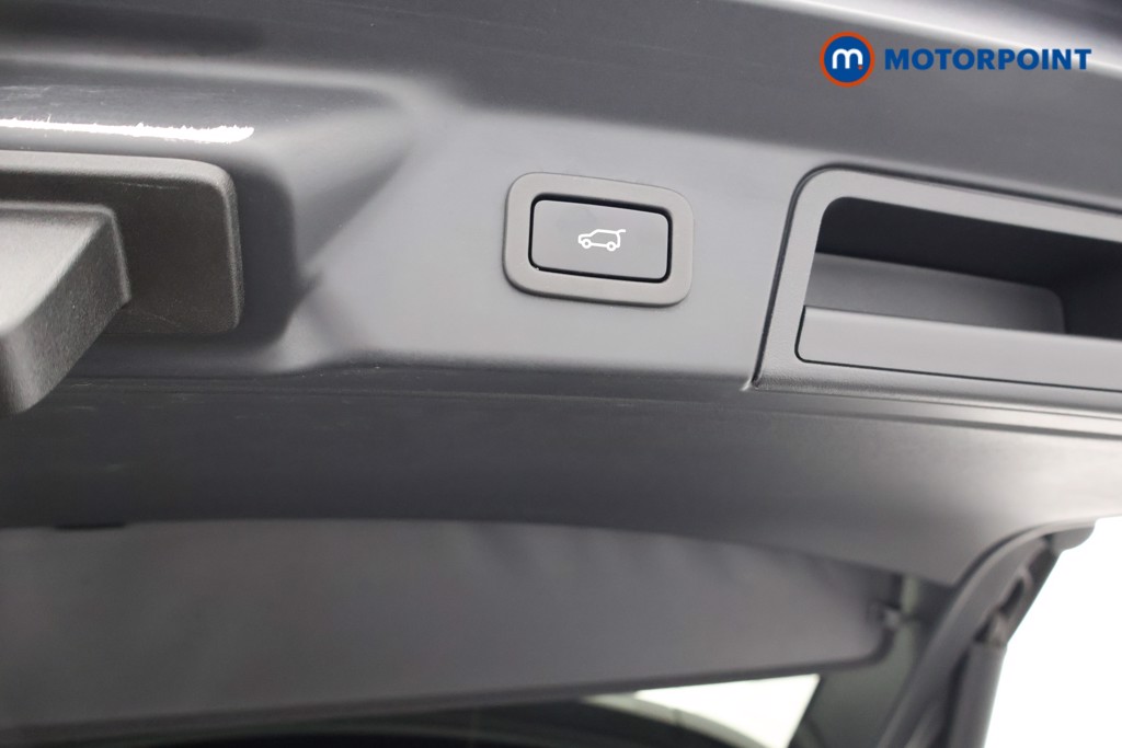 Used Land Rover Range Rover Velar 2022 for sale - 76428732: Photo 33