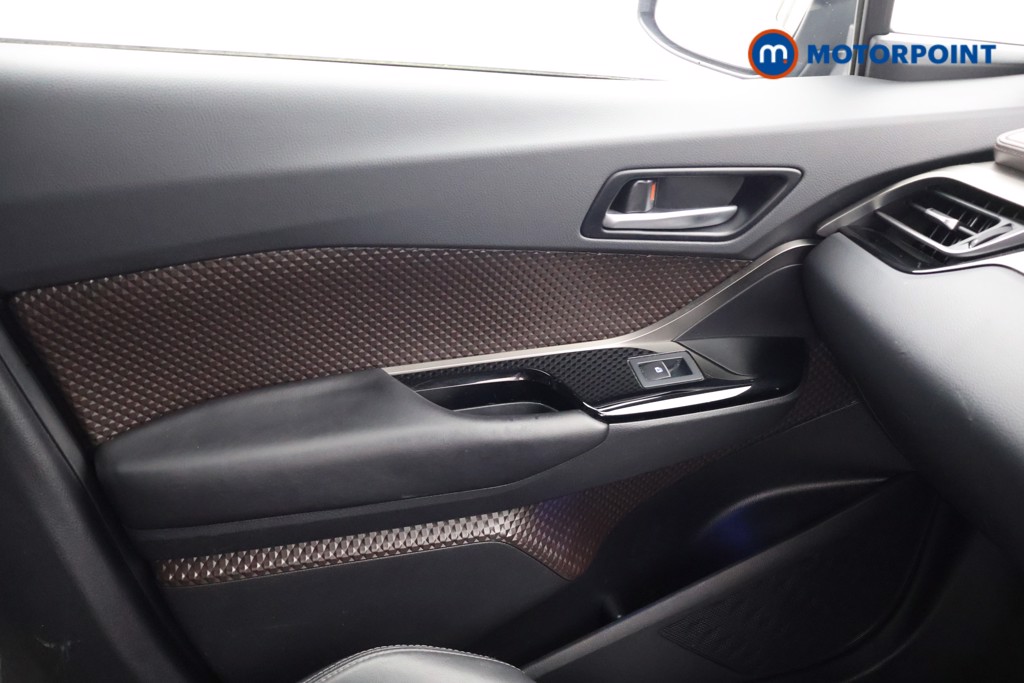 Used Toyota C-HR 2019 for sale - 76590205: Photo 21