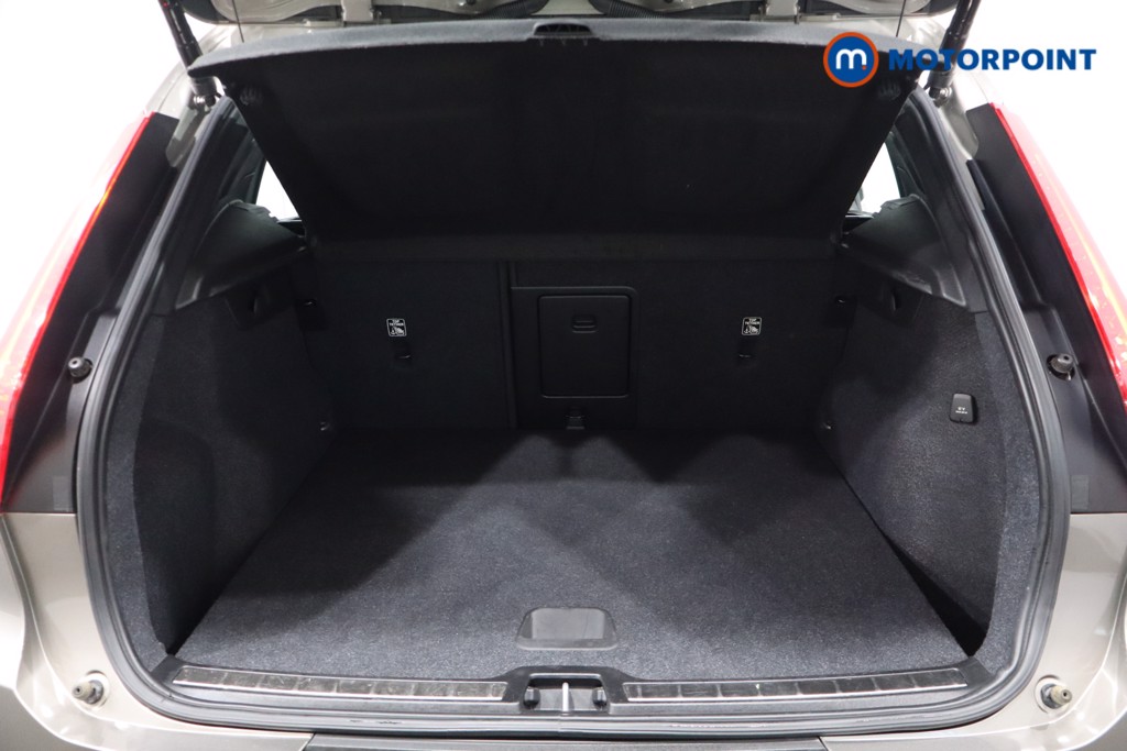 Used Volvo XC40 2021 for sale - 76494791: Photo 50