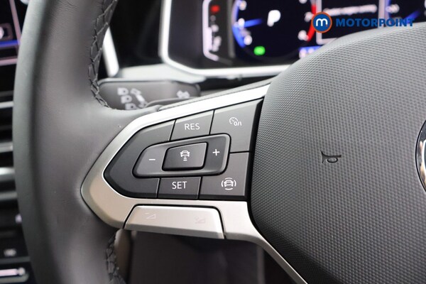 Used Volkswagen T-Roc 2024 for sale - 75572733: Photo 10