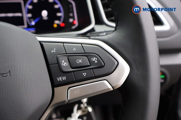 Used Volkswagen T-Roc 2024 for sale - 75572733: Photo 11