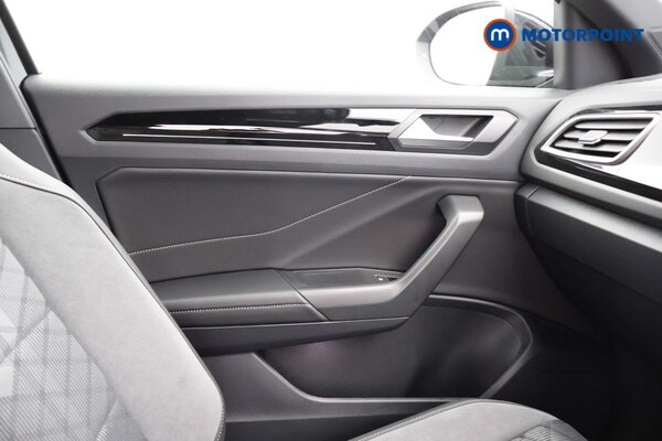 Used Volkswagen T-Roc 2024 for sale - 75572733: Photo 15