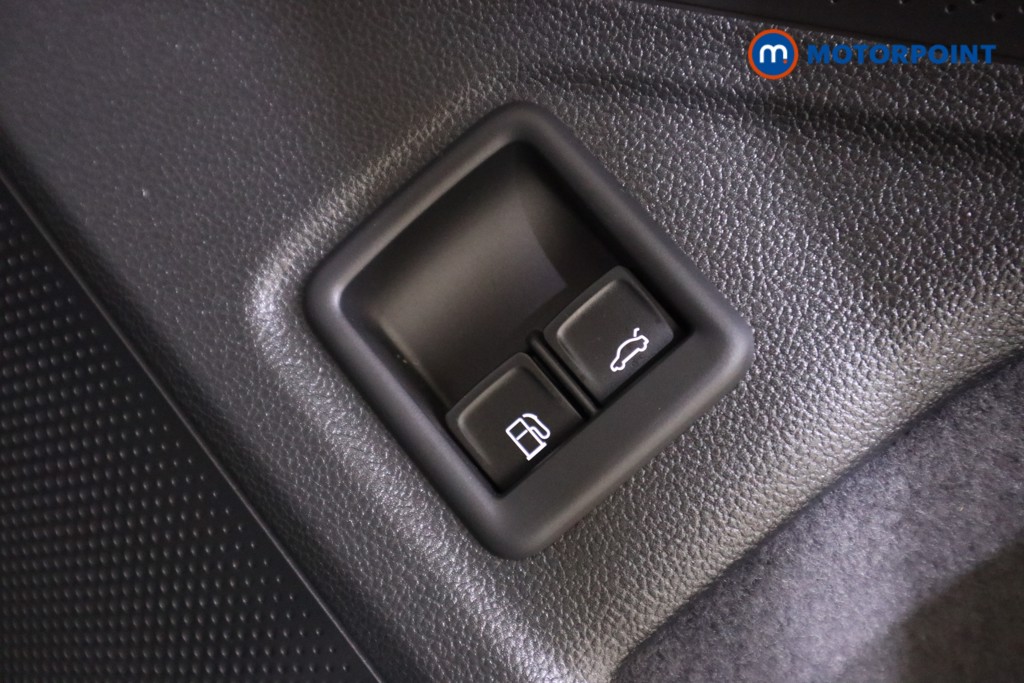 Used Volkswagen Passat 2025 for sale - 76792584: Photo 17