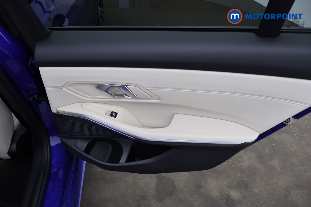 Used BMW 3 Series 2025 for sale - 77872740: Photo 21