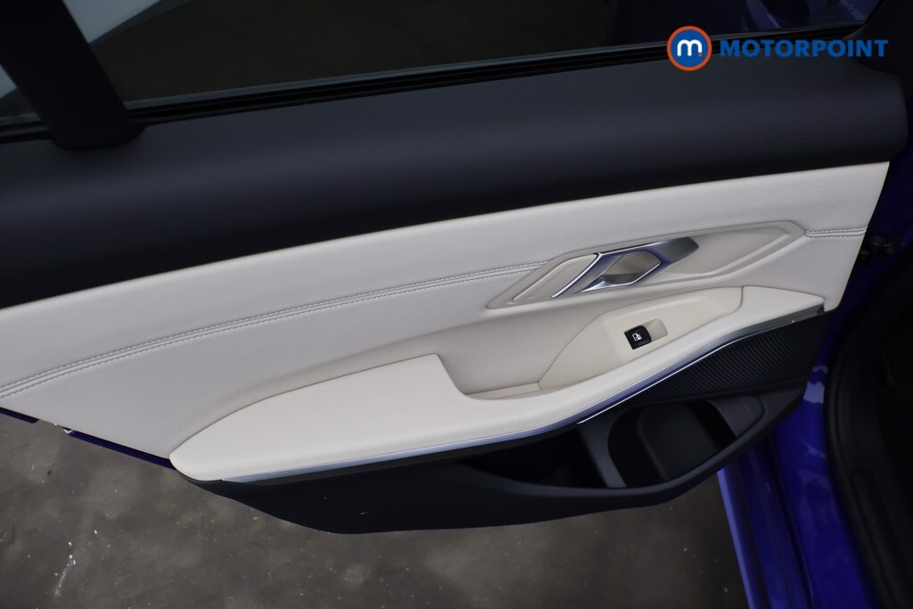 Used BMW 3 Series 2025 for sale - 77872740: Photo 24