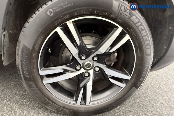 Used Volvo XC40 2021 for sale - 76319857: Photo 37