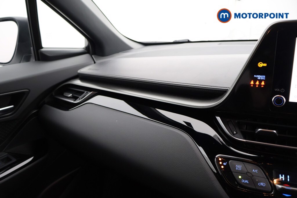 Used Toyota C-HR 2023 for sale - 76255667: Photo 15