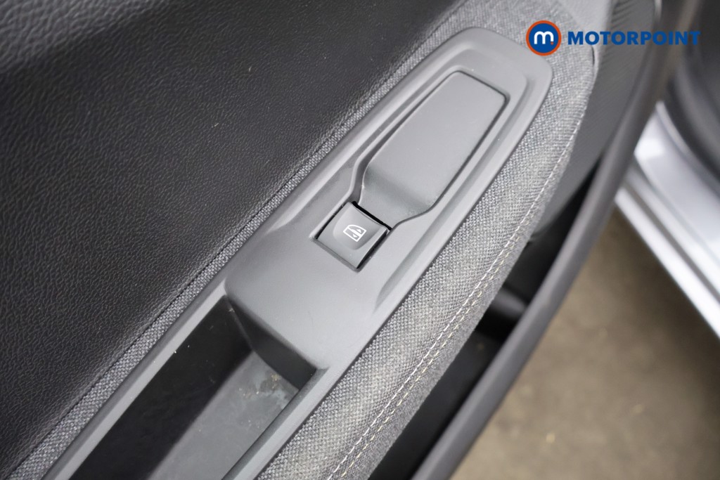 Used Renault Zoe 2023 for sale - 77984416: Photo 39