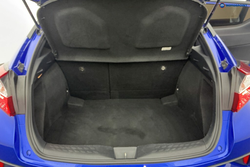 Used Toyota C-HR 2019 for sale - 78012102: Photo 11