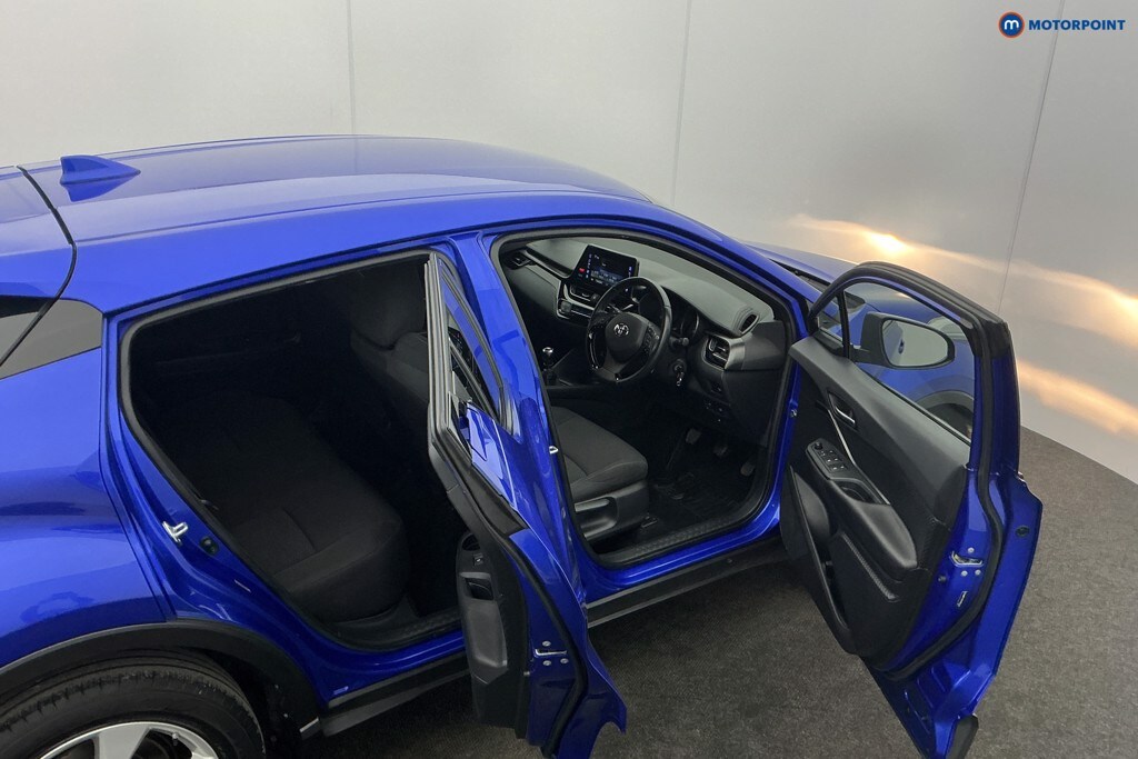 Used Toyota C-HR 2019 for sale - 78012102: Photo 13