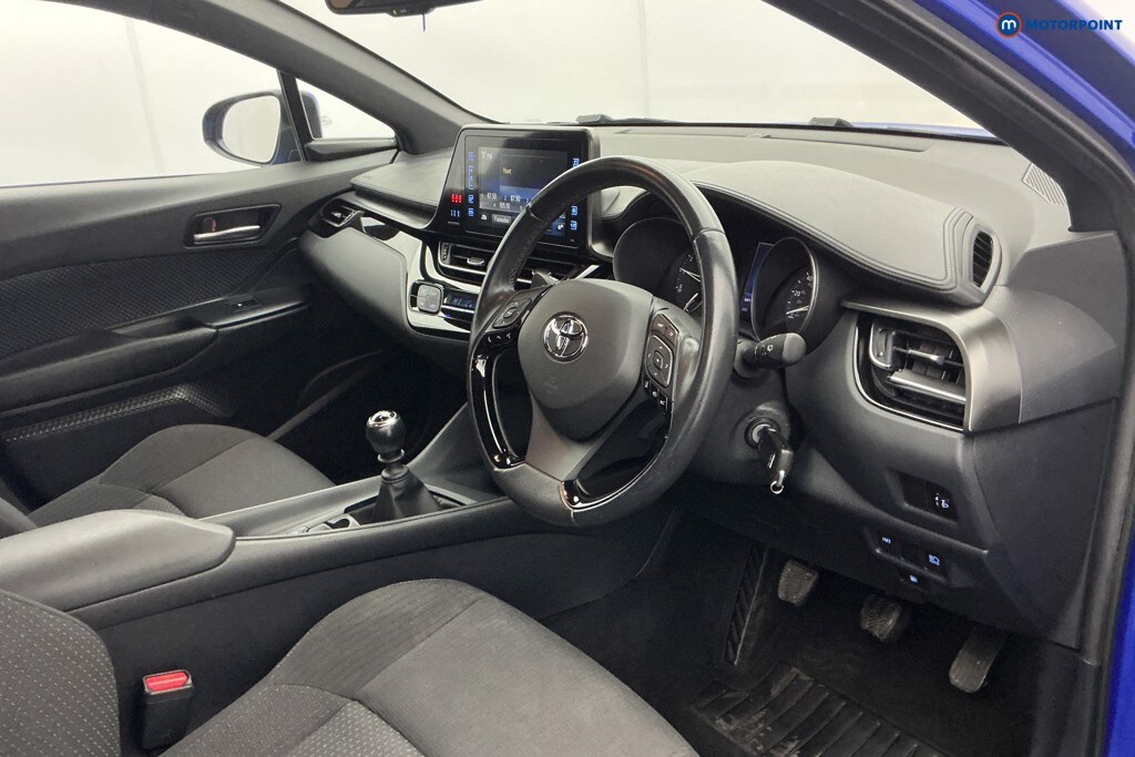 Used Toyota C-HR 2019 for sale - 78012102: Photo 17