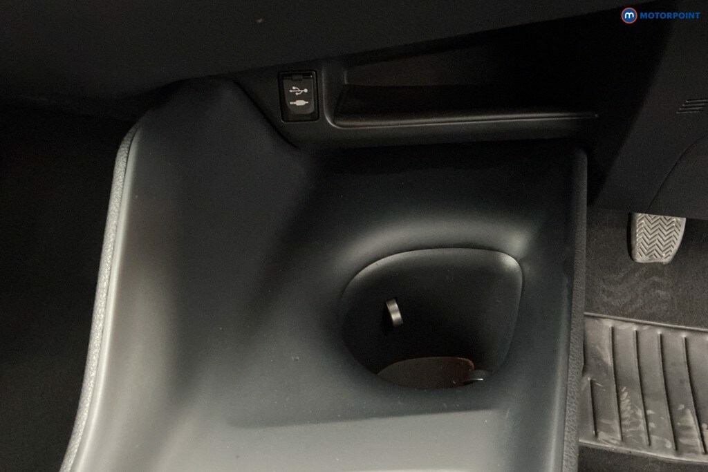 Used Toyota C-HR 2019 for sale - 78012102: Photo 27