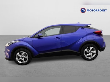 Used Toyota C-HR 2019 for sale - 78012102: Photo