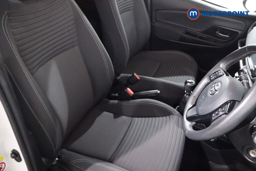 Used Toyota Yaris 2018 for sale - 76494766: Photo 30