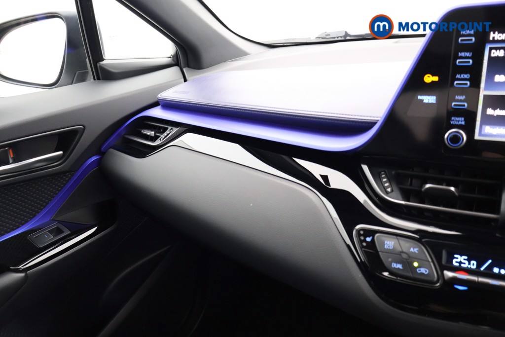 Used Toyota C-HR 2020 for sale - 77984457: Photo 17