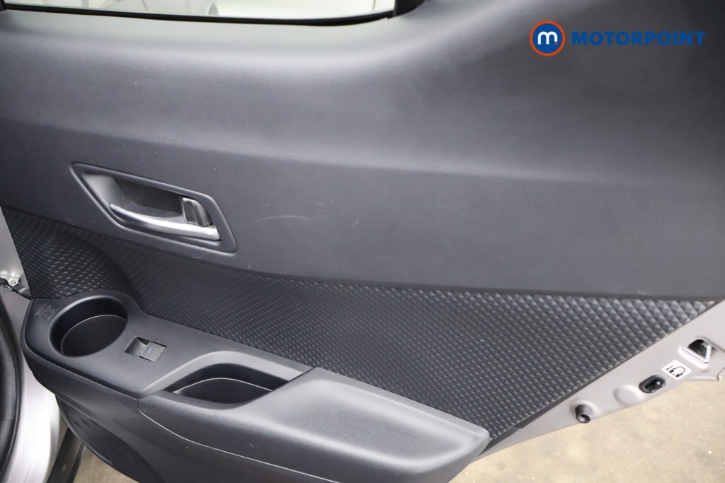 Used Toyota C-HR 2020 for sale - 77984457: Photo 24