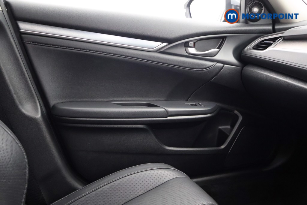 Used Honda Civic 2019 for sale - 76628457: Photo 17