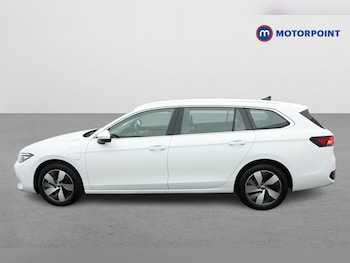 Used Volkswagen Passat 2025 for sale - 78344551: Photo