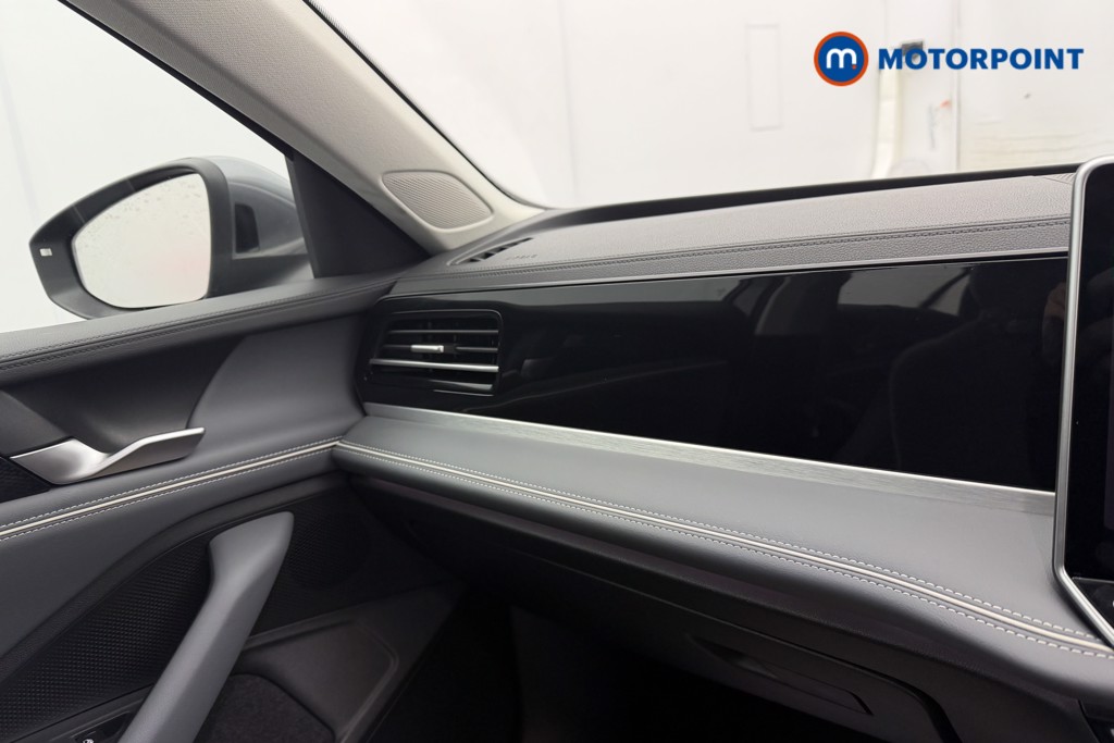 Used Volkswagen Passat 2025 for sale - 77691799: Photo 14