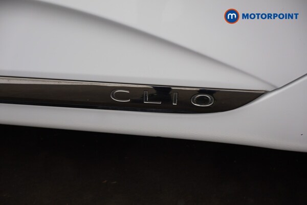 Used Renault Clio 2020 for sale - 76279147: Photo 40