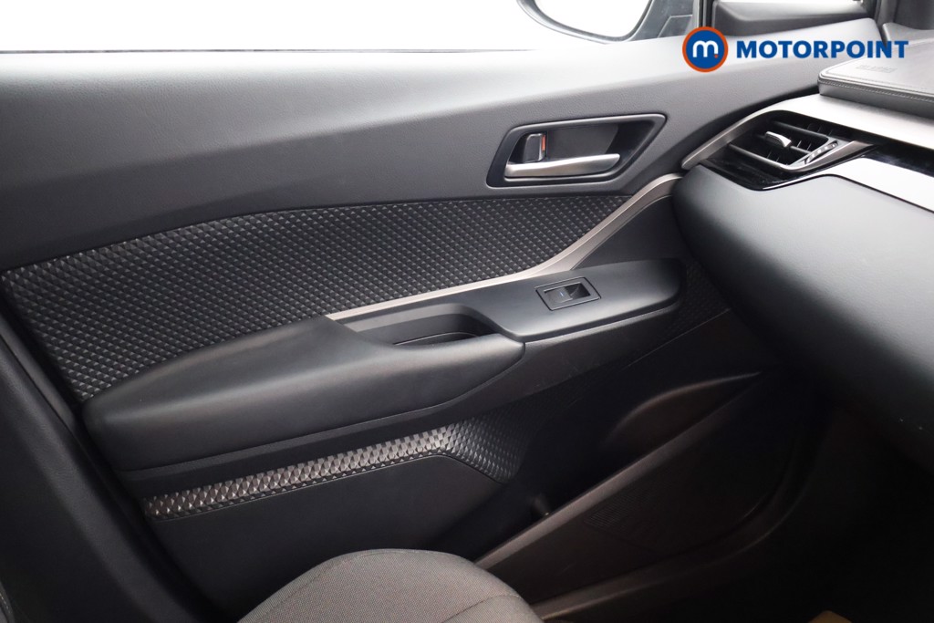 Used Toyota C-HR 2020 for sale - 77604479: Photo 20