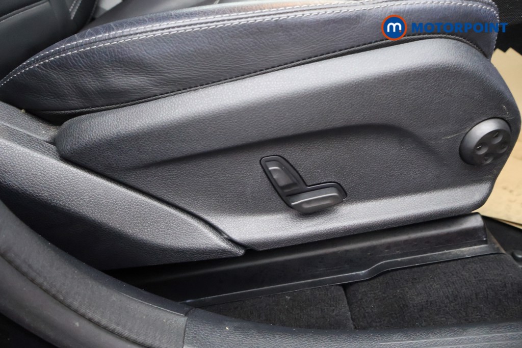 Used Mercedes-Benz EQC 2023 for sale - 77989206: Photo 35