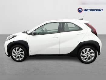 Used Toyota Aygo X 2023 for sale - 76367179: Photo