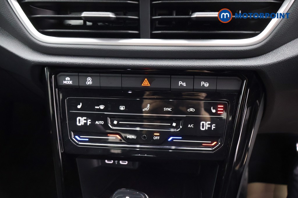 Used Volkswagen T-Roc 2024 for sale - 76958187: Photo 18