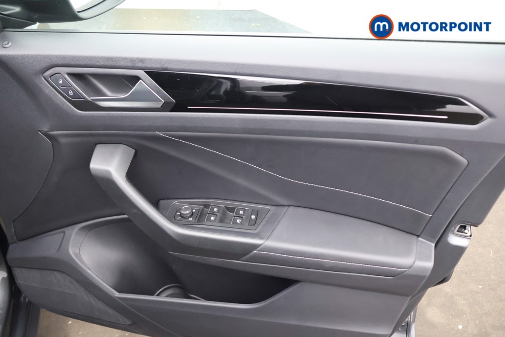 Used Volkswagen T-Roc 2024 for sale - 76958187: Photo 22