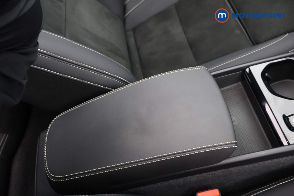 Used Volvo XC40 for sale - 78162889: Photo 24