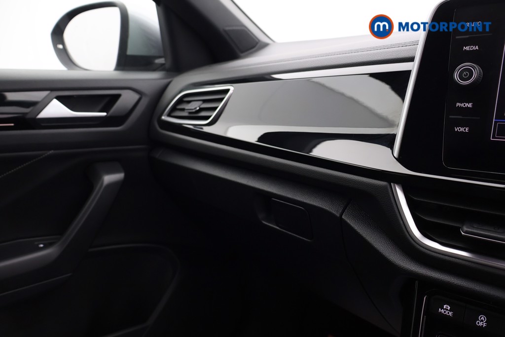 Used Volkswagen T-Roc 2023 for sale - 77312784: Photo 25