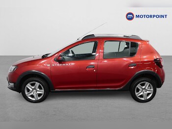 Used Dacia Sandero Stepway 2016 for sale - 76494917: Photo