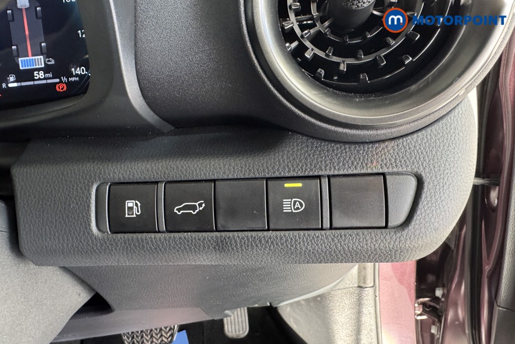 Used Toyota C-HR 2024 for sale - 76603706: Photo 11