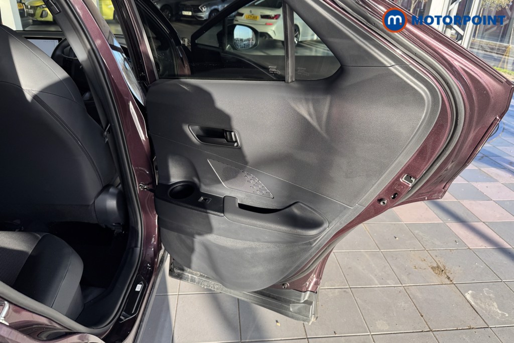 Used Toyota C-HR 2024 for sale - 76603706: Photo 18