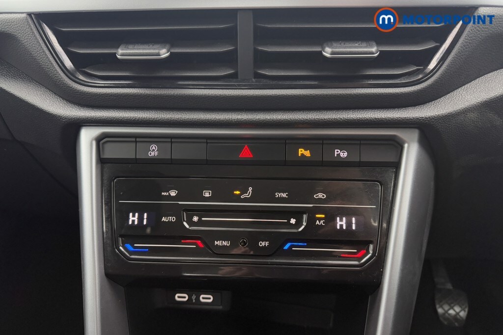 Used Volkswagen T-Roc 2023 for sale - 77505919: Photo 21