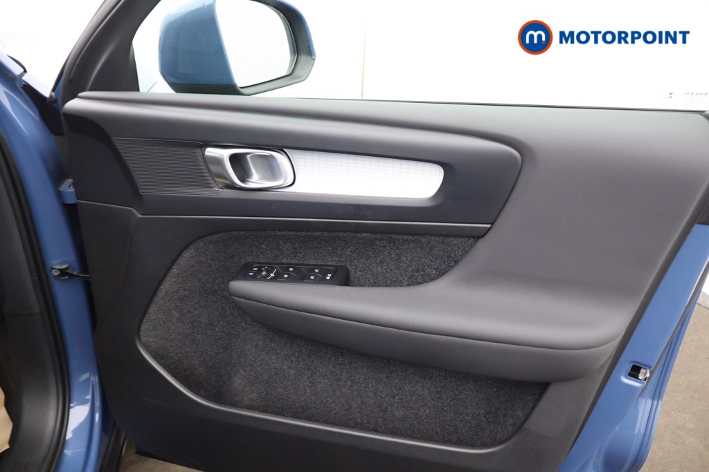 Used Volvo XC40 2023 for sale - 76958142: Photo 19