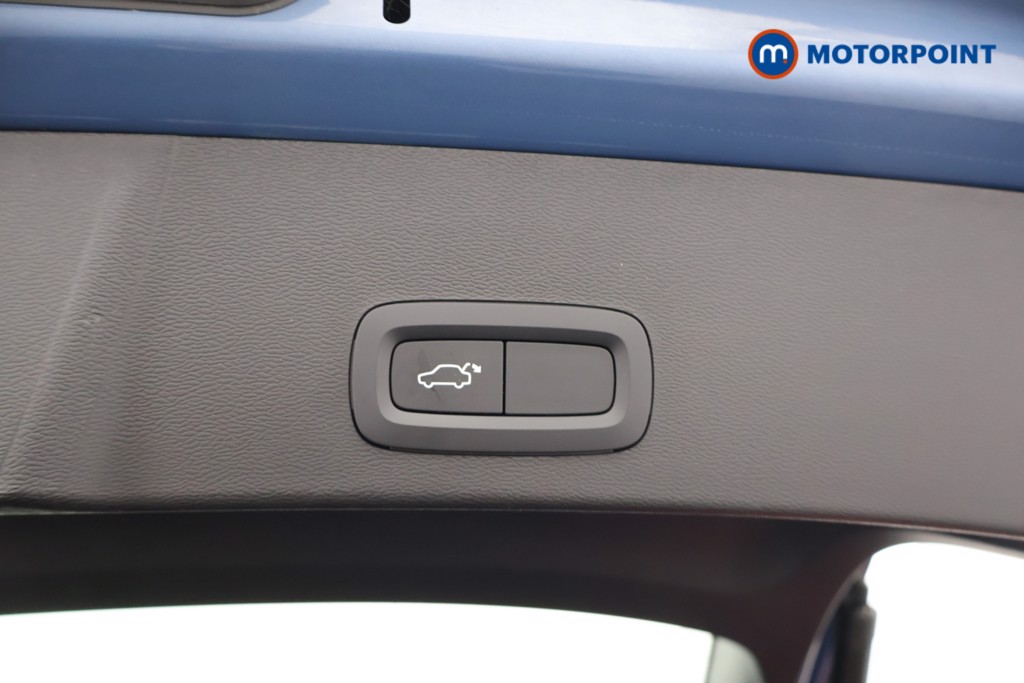 Used Volvo XC40 2023 for sale - 76958142: Photo 28