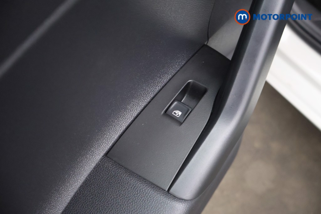 Used Volkswagen Polo 2024 for sale - 77763912: Photo 37