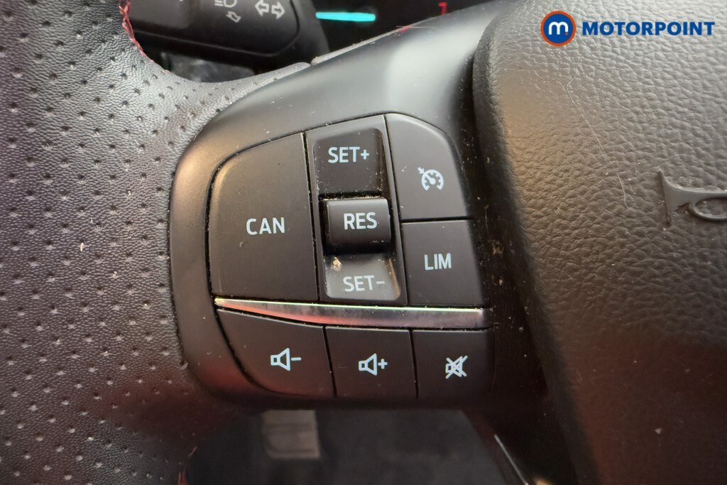 Used Ford Focus 2023 for sale - 76028609: Photo 12