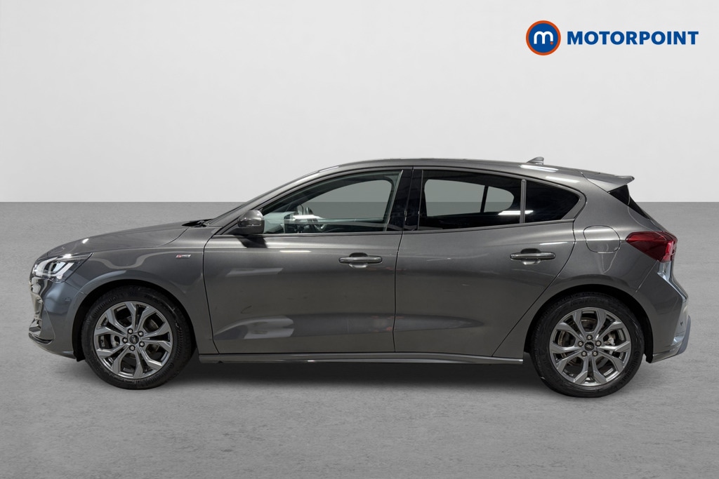 Used Ford Focus 2023 for sale - 76028609: Photo 4